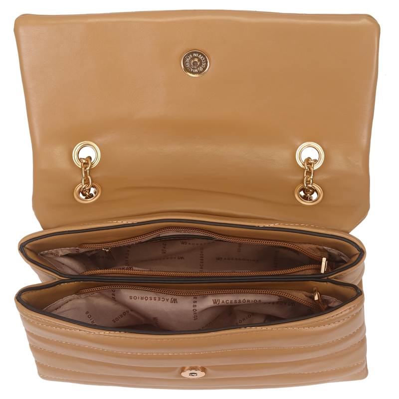 Interior da bolsa feminina camel com compartimentos e acabamento em tecido estampado.